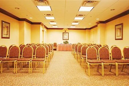 Holiday Inn Express Waterbury Einrichtungen foto