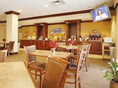 Holiday Inn Express Waterbury Exterior foto